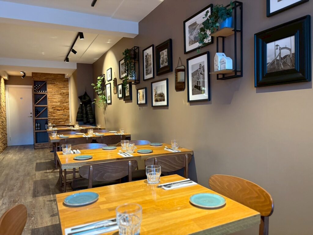 OLD Icelandの店内