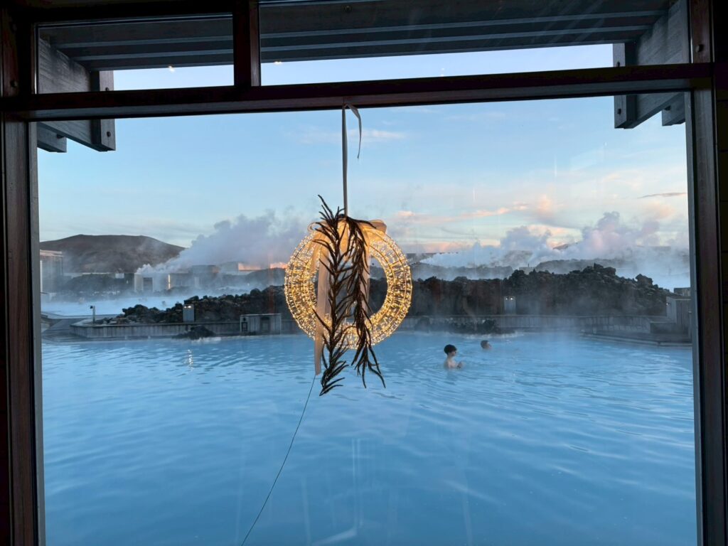 ブルーラグーンカフェから見えるブルーラグーン