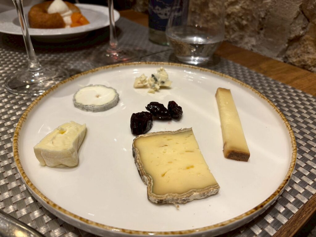 チーズの盛り合わせ