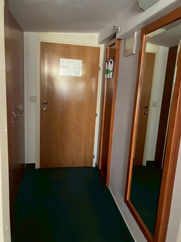 入り口