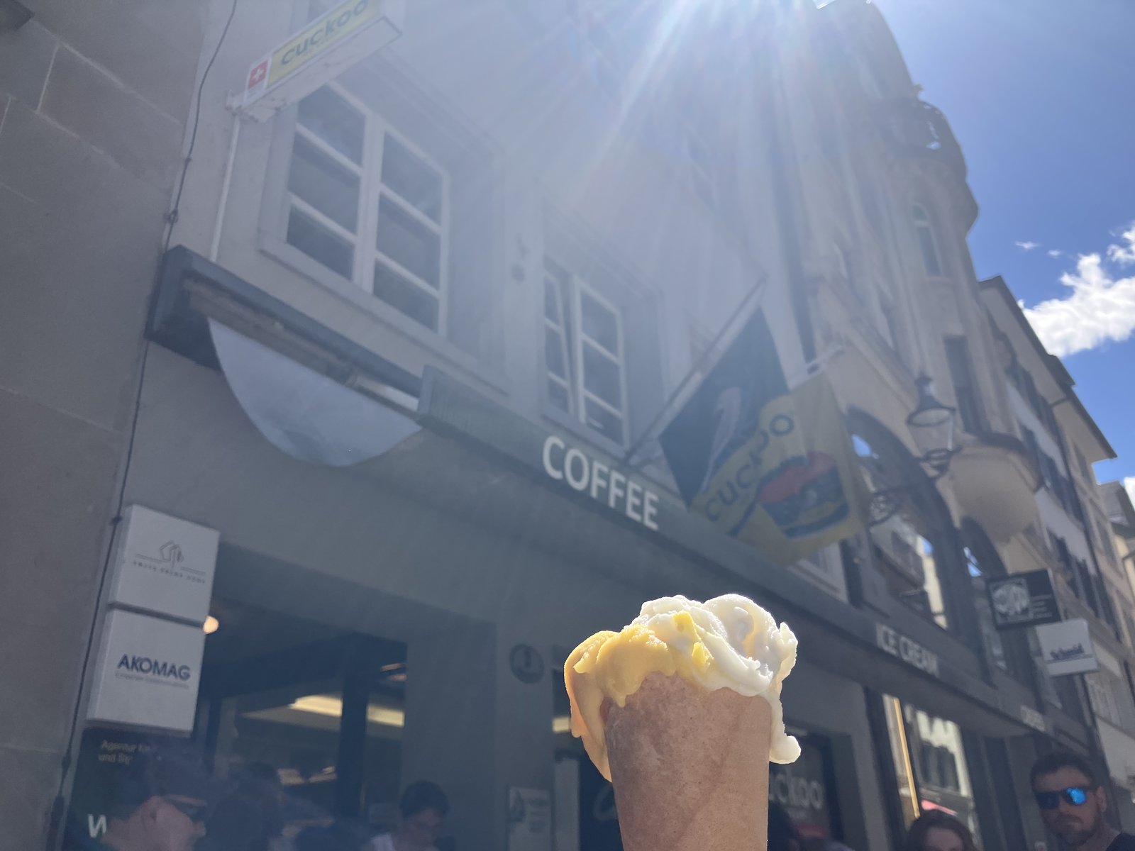 Cuckoo Ice Creamのジェラートと店先